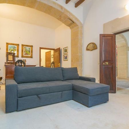 Cal Senyor Damia Vila Santanyí Exterior foto